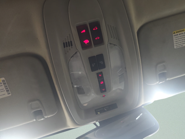 Used 2011 GMC Terrain SLT FWD image 13