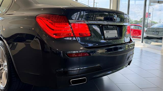 Used 2012 BMW 750i RWD image 25