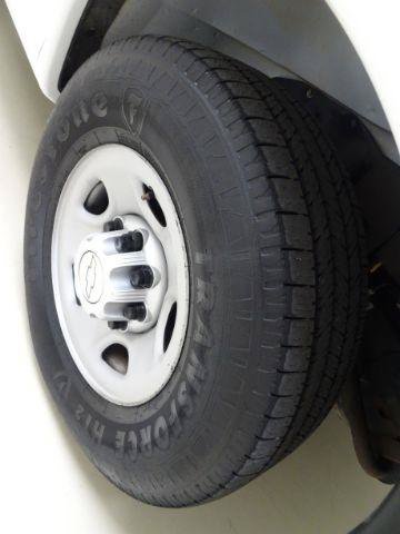 Used 2015 Chevrolet Express 2500 RWD image 8