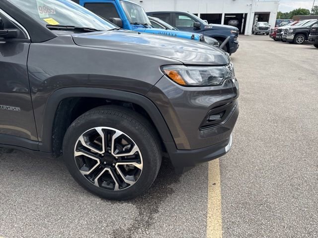 Used 2023 Jeep Compass Limited AWD/4WD image 8