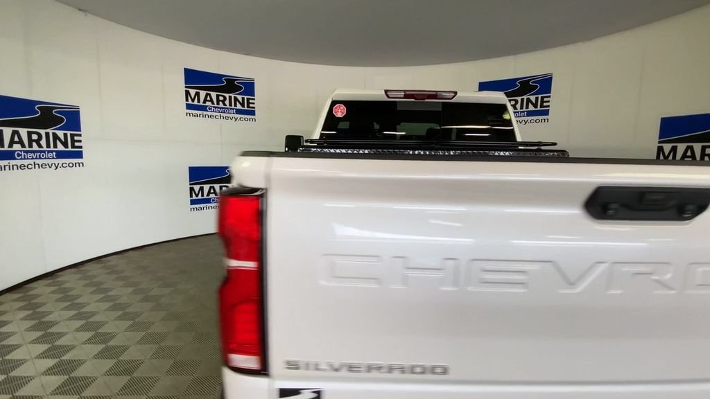 Used 2024 Chevrolet Silverado 2500 High Country w/ High Country Premium Package AWD/4WD image 9