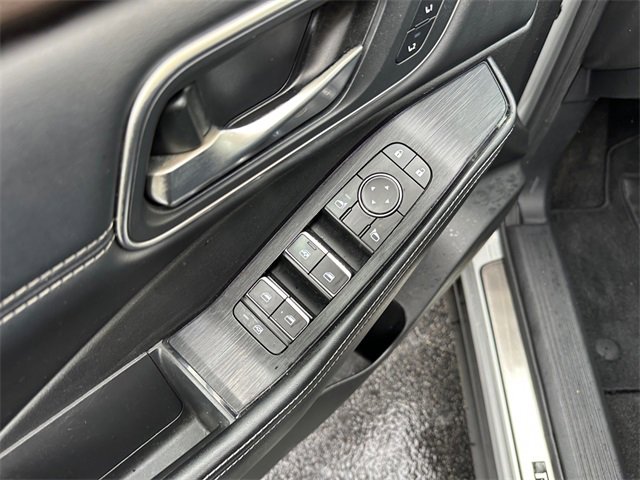 Used 2021 Nissan Rogue Platinum image 19