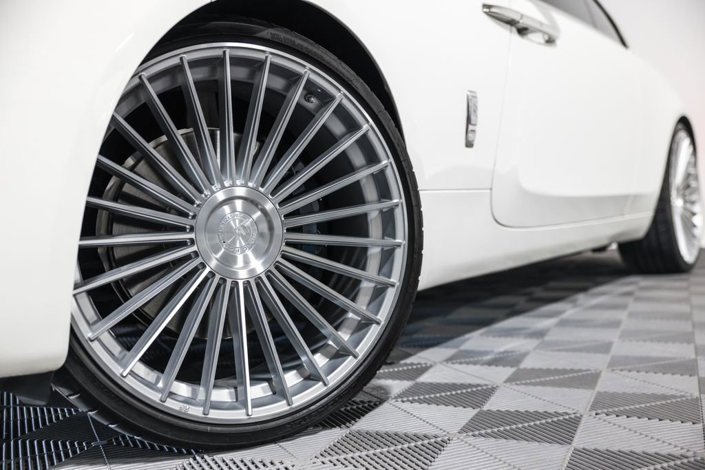 Used 2014 Rolls-Royce Wraith image 10