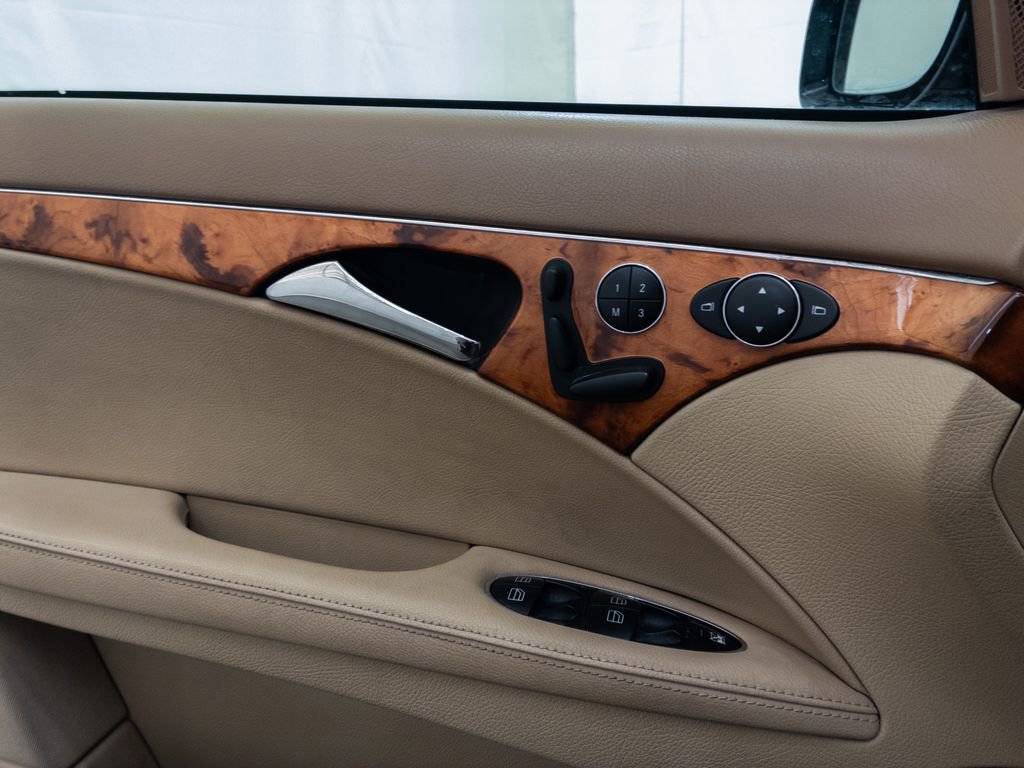 Used 2008 Mercedes-Benz E 350 4MATIC Wagon image 22