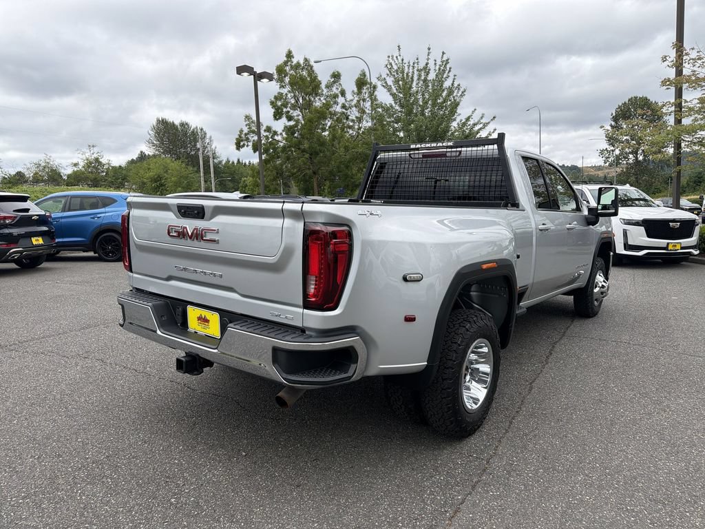 Used 2022 GMC Sierra 3500 SLE w/ SLE Convenience Package AWD/4WD image 9