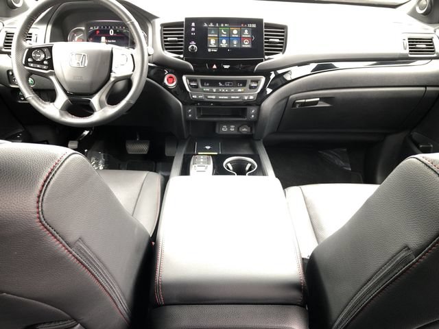 Certified 2025 Honda Passport Black Edition image 28