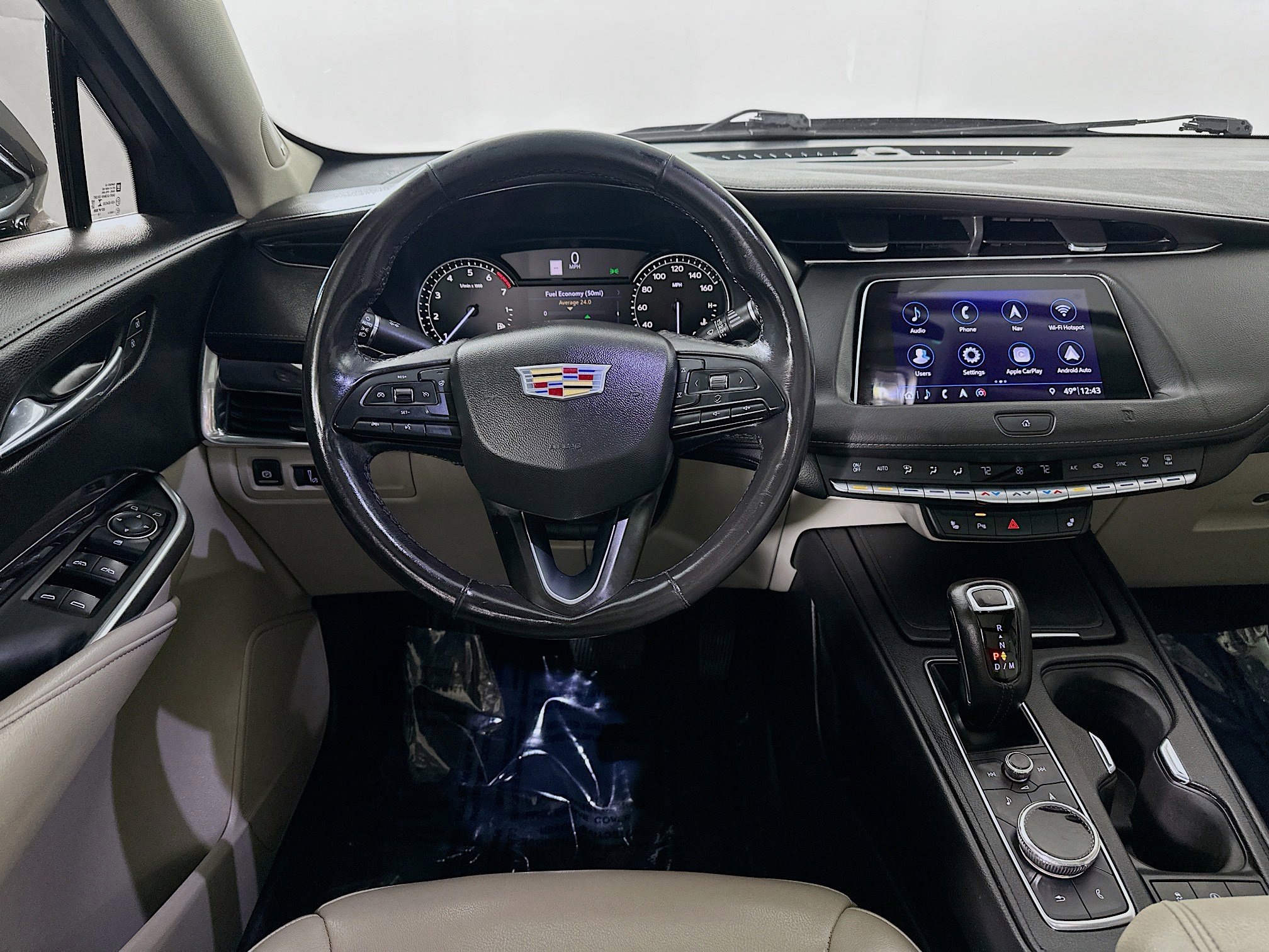 Used 2019 Cadillac XT4 Luxury w/ Cold Weather Package AWD/4WD image 22