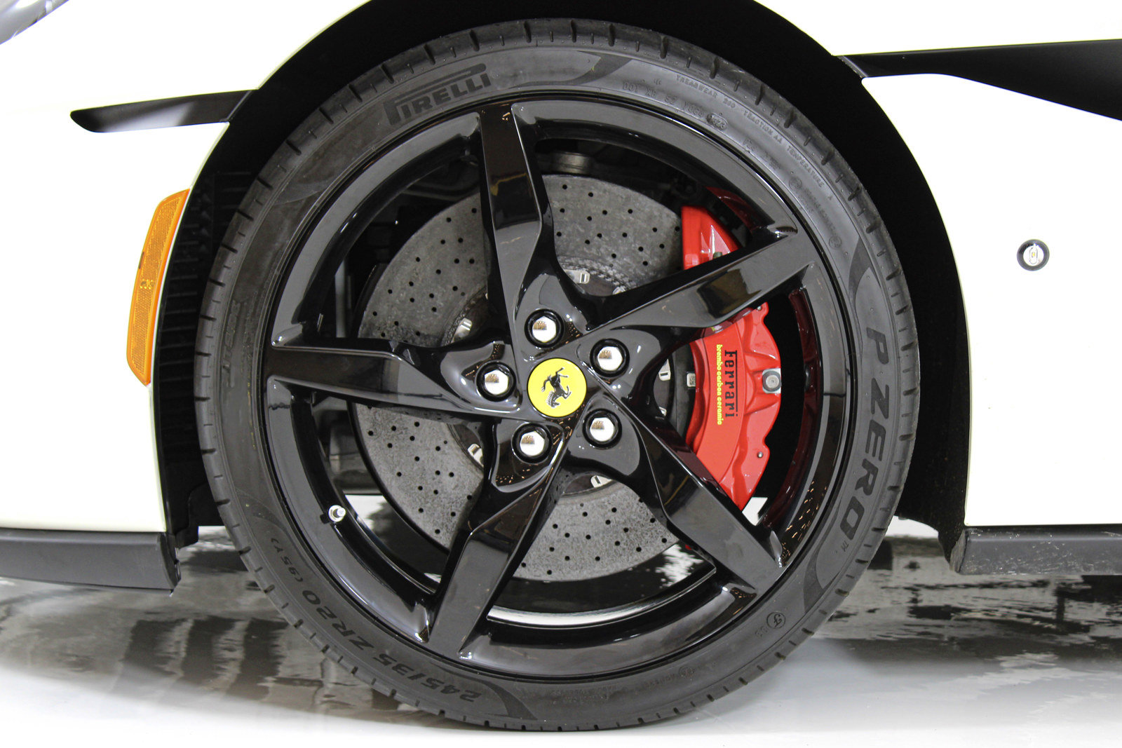 Used 2023 Ferrari Portofino M RWD image 16