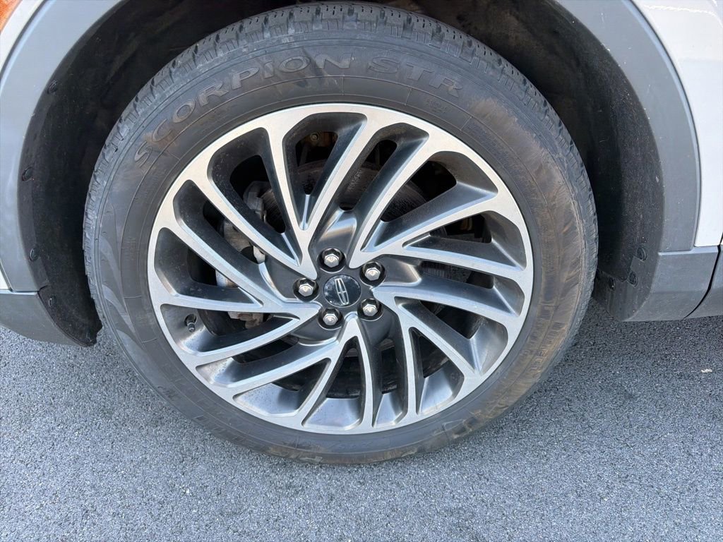 Used 2019 Lincoln Nautilus Reserve AWD/4WD image 19