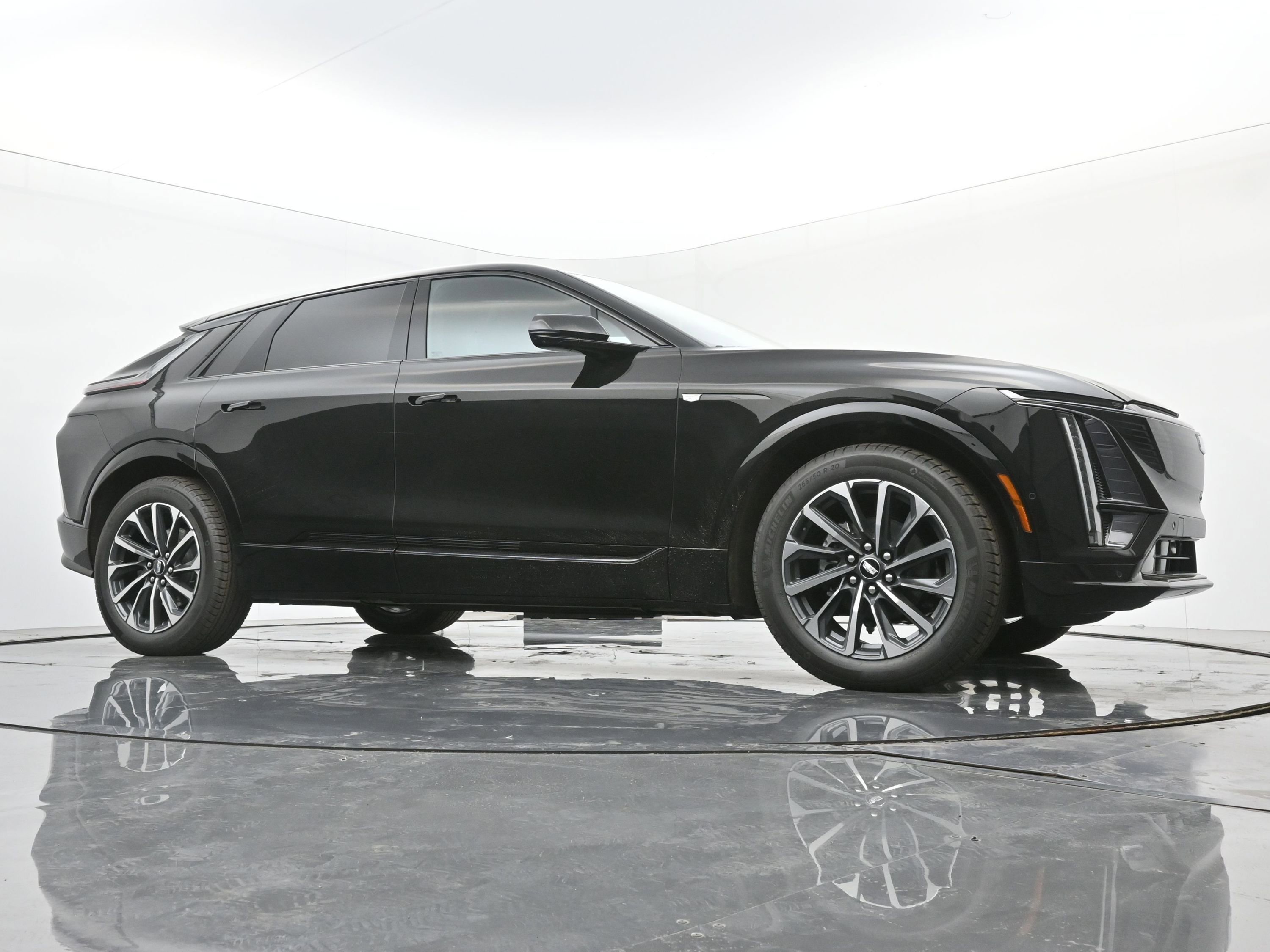 New 2025 Cadillac Lyriq Sport image 21