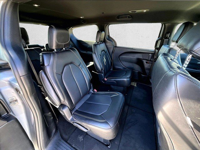 Used 2026 Chrysler Pacifica Select FWD image 26