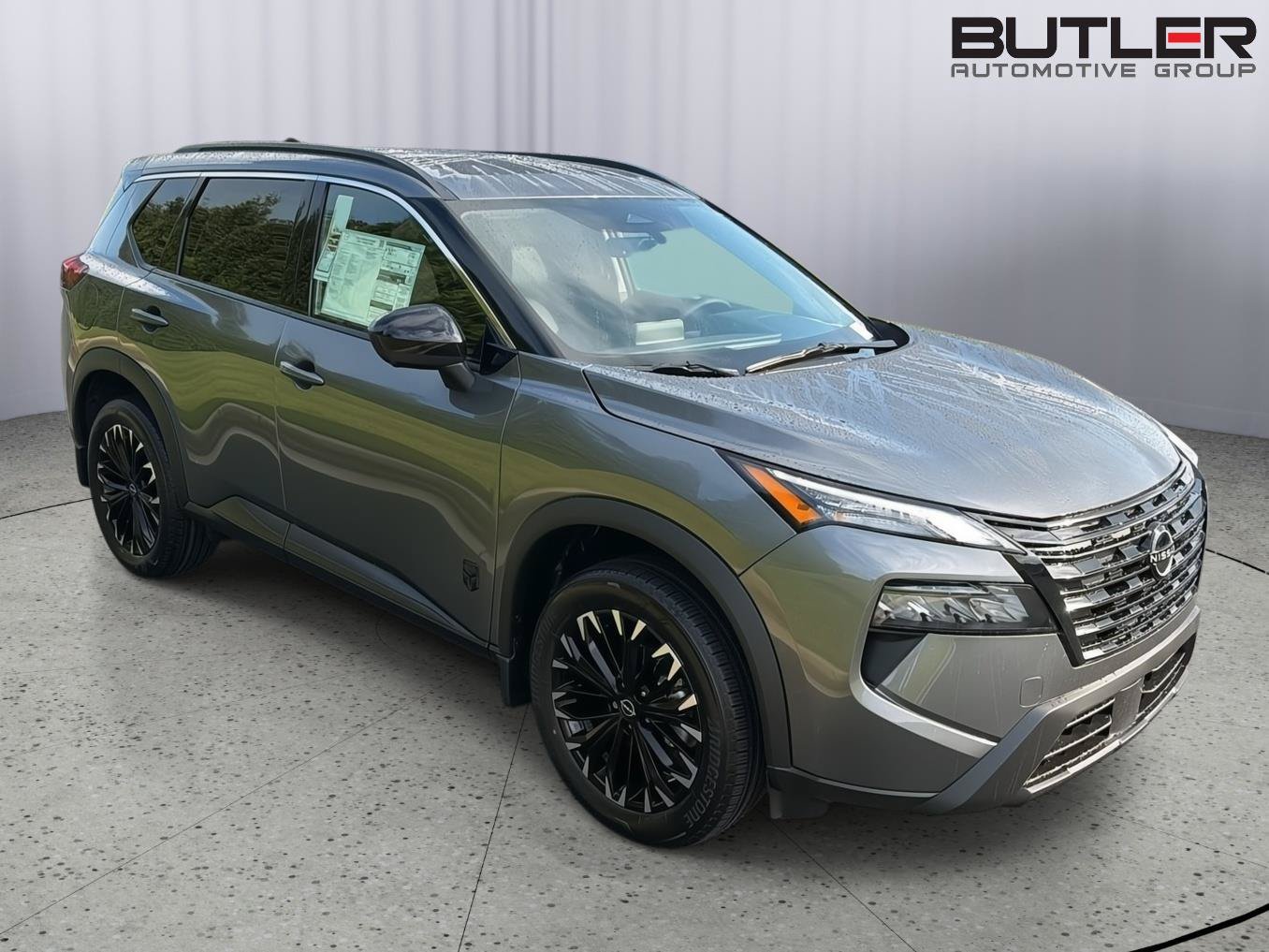 New 2026 Nissan Rogue Dark Armor FWD image 8