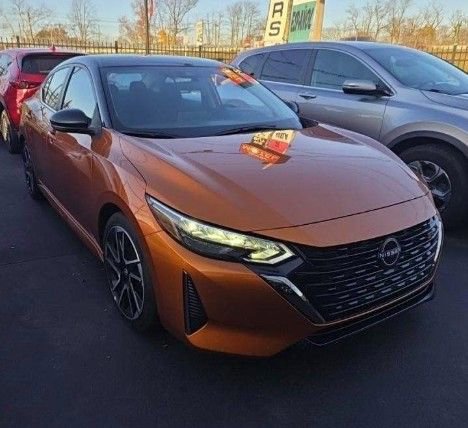 Used 2025 Nissan Sentra SR image 1