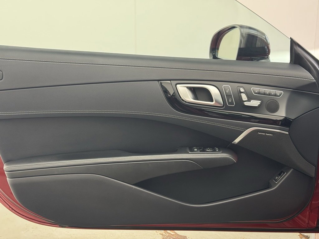 Used 2017 Mercedes-Benz SL 63 AMG image 11