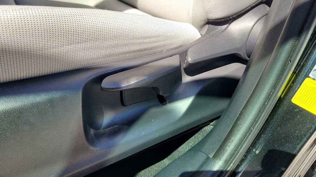 Certified 2024 Toyota Corolla Cross L image 19