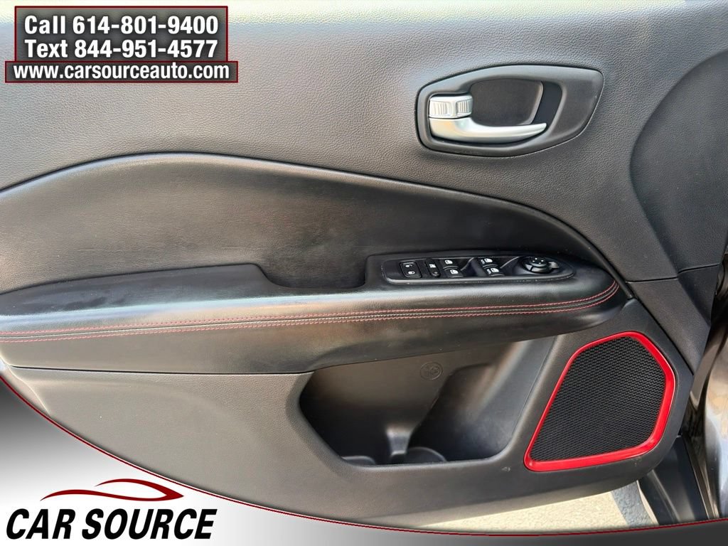 Used 2019 Jeep Compass Trailhawk AWD/4WD image 16
