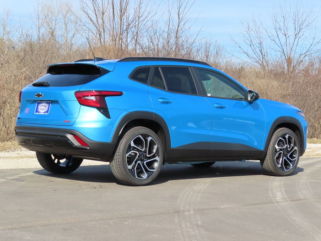 New 2026 Chevrolet Trax RS w/ Sunroof Package image 3