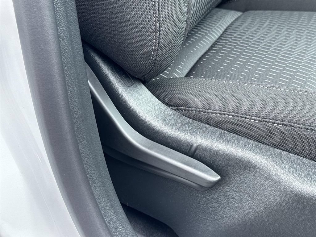 New 2026 Chevrolet Equinox LT w/ Safety and Technology Package FWD image 34