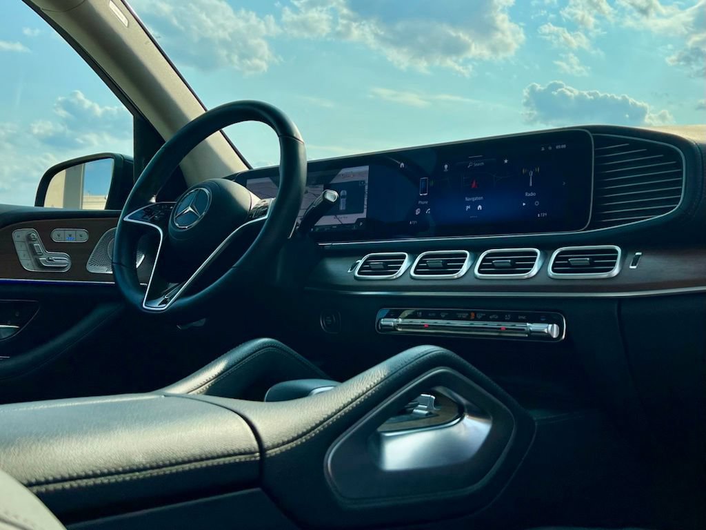Certified 2025 Mercedes-Benz GLS 450 4MATIC image 21