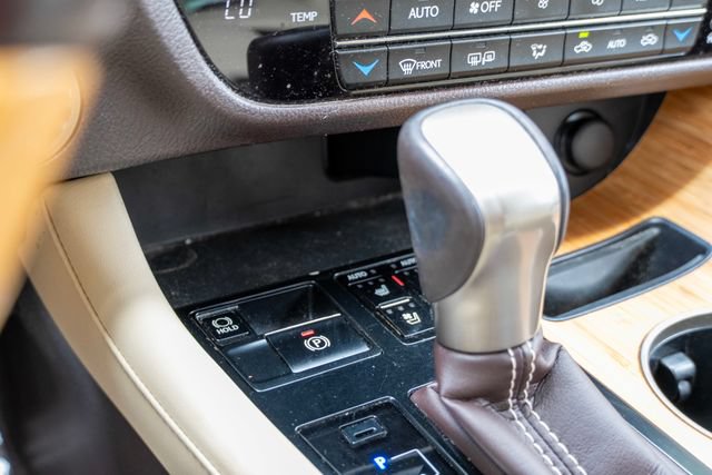 Used 2020 Lexus RX 350L Premium w/ Premium Package AWD/4WD image 44