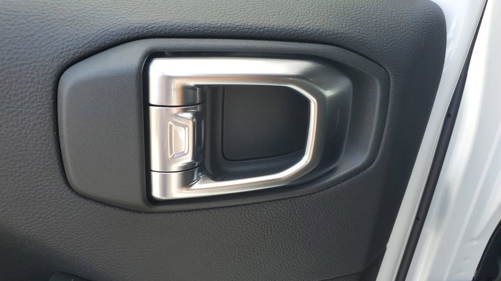 New 2025 Jeep Wrangler Sahara image 16