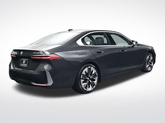 New 2026 BMW i5 eDrive40 AWD/4WD image 4