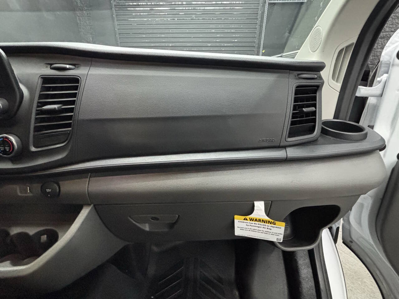 Used 2025 Ford Transit 250 Low Roof w/ Exterior Upgrade Package RWD image 27