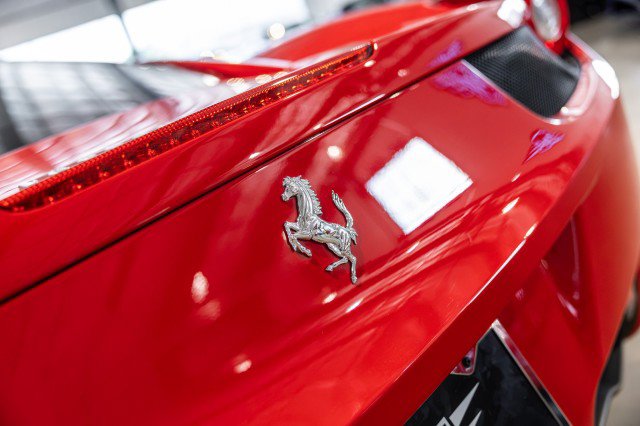 Used 2010 Ferrari 458 Italia Coupe RWD image 21