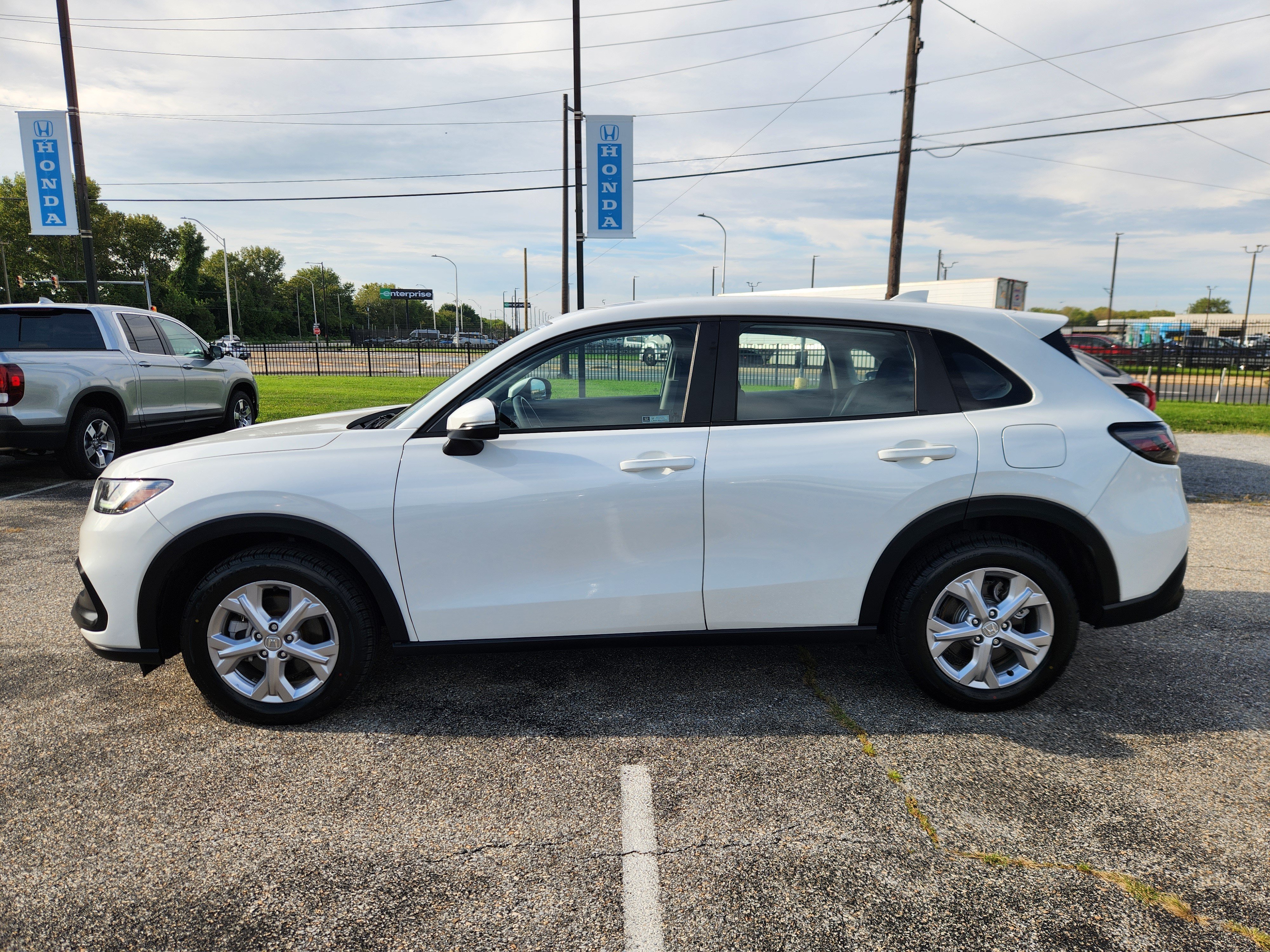 Certified 2024 Honda HR-V LX image 5