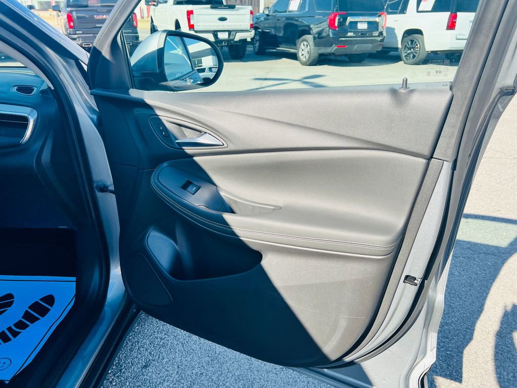 Used 2025 Buick Encore GX Preferred image 40