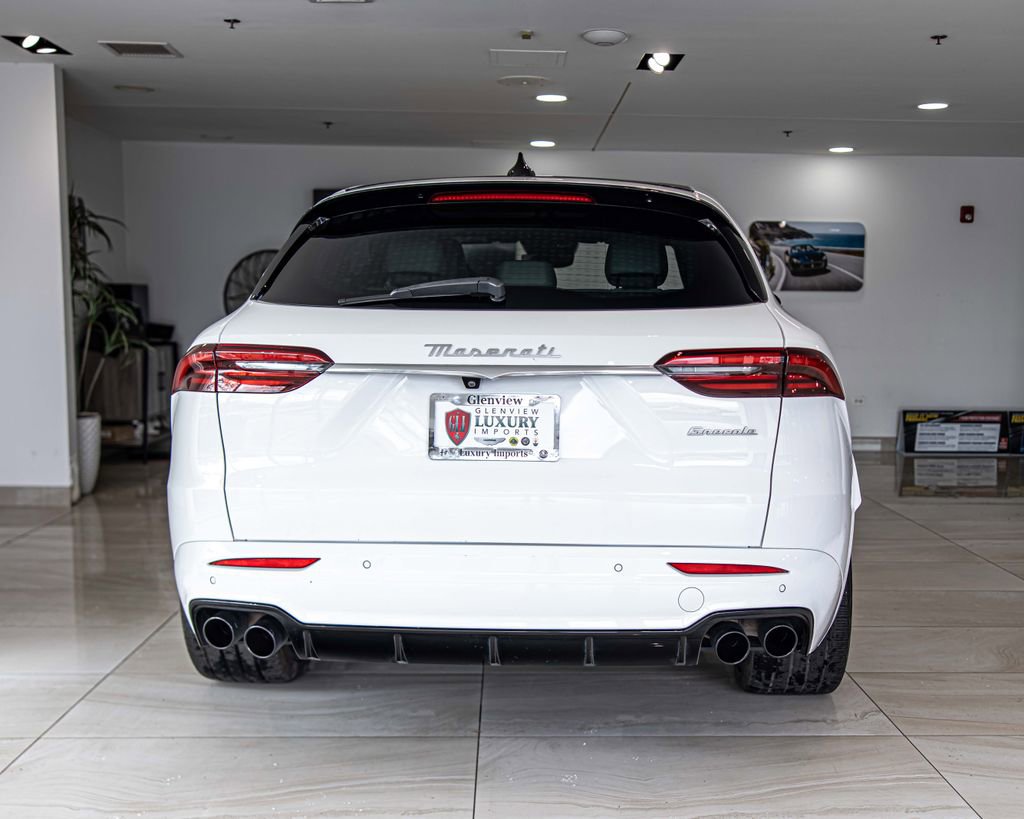 Used 2024 Maserati Grecale Modena AWD/4WD image 13