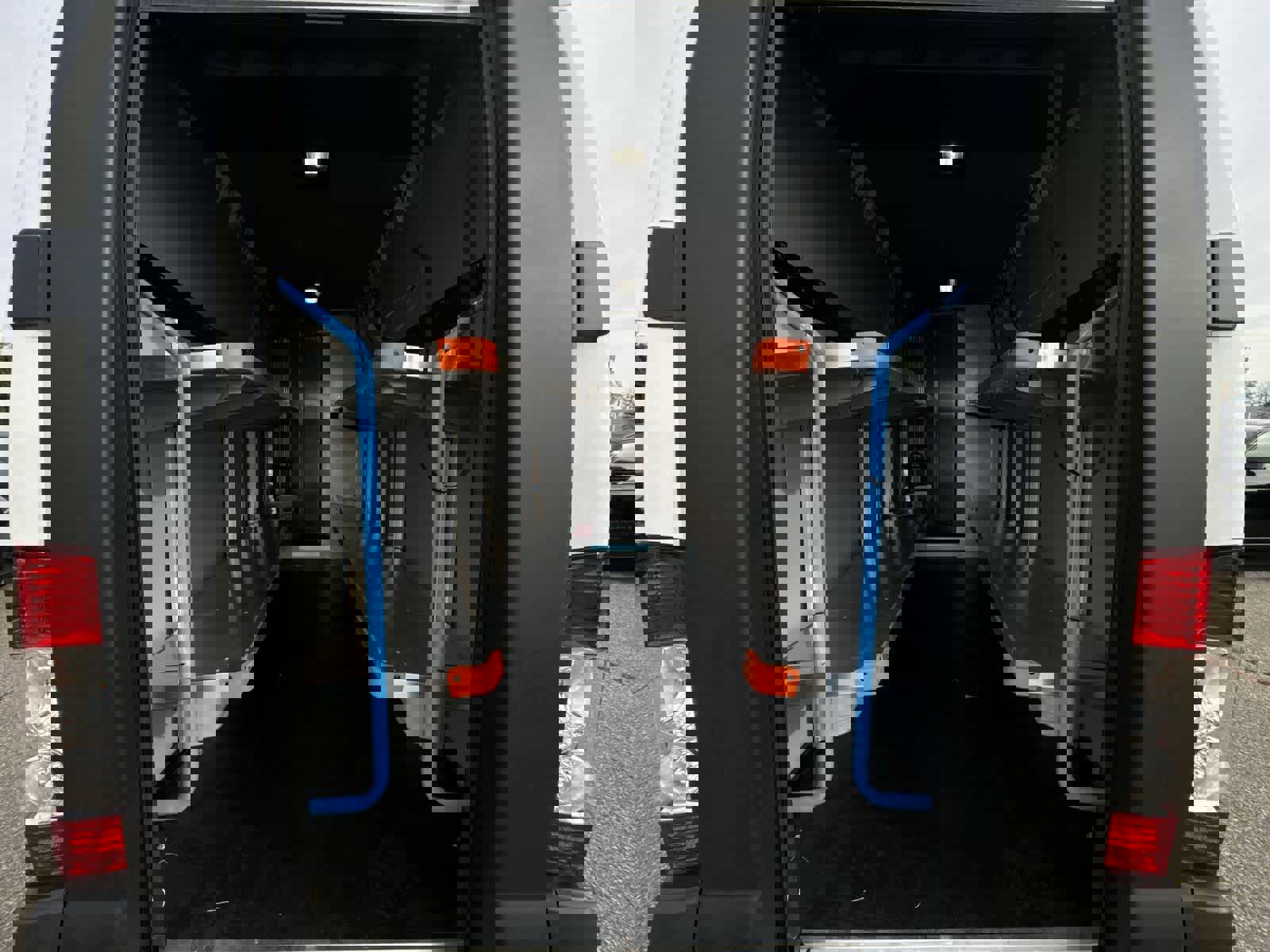 Used 2024 RAM ProMaster 3500 w/ Delivery Van Package image 31