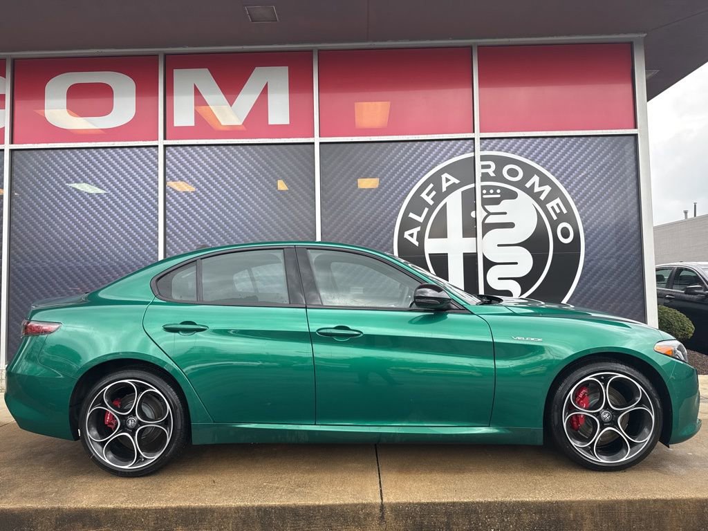 New 2026 Alfa Romeo Giulia AWD image 2