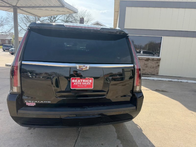 Used 2017 Cadillac Escalade ESV Premium Luxury AWD/4WD image 36