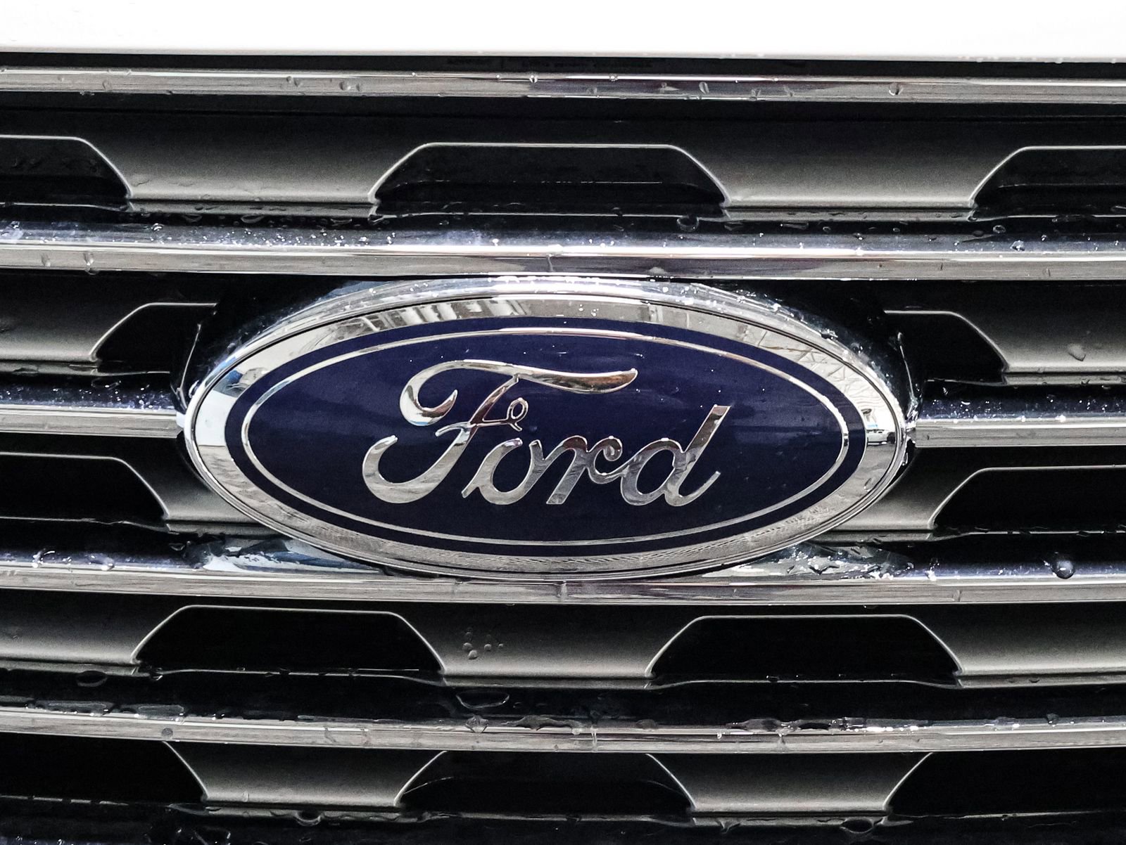 Used 2022 Ford Edge SEL image 15