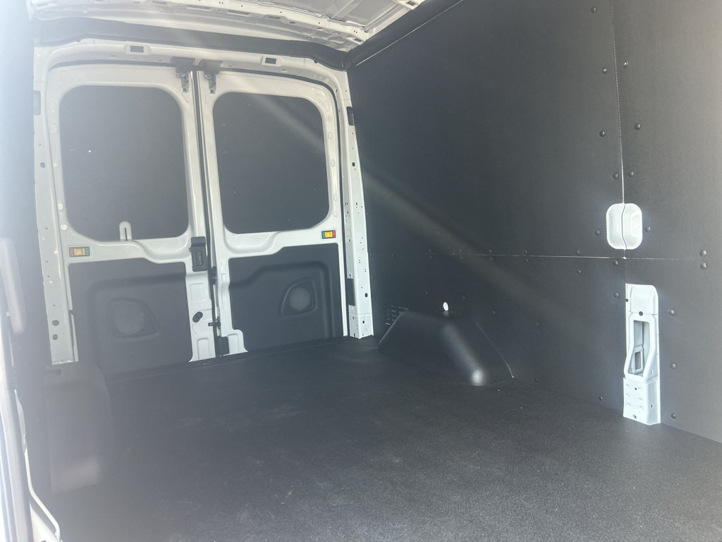 New 2026 Ford Transit 250 148 Medium Roof w/ Load Area Protection Package RWD image 12