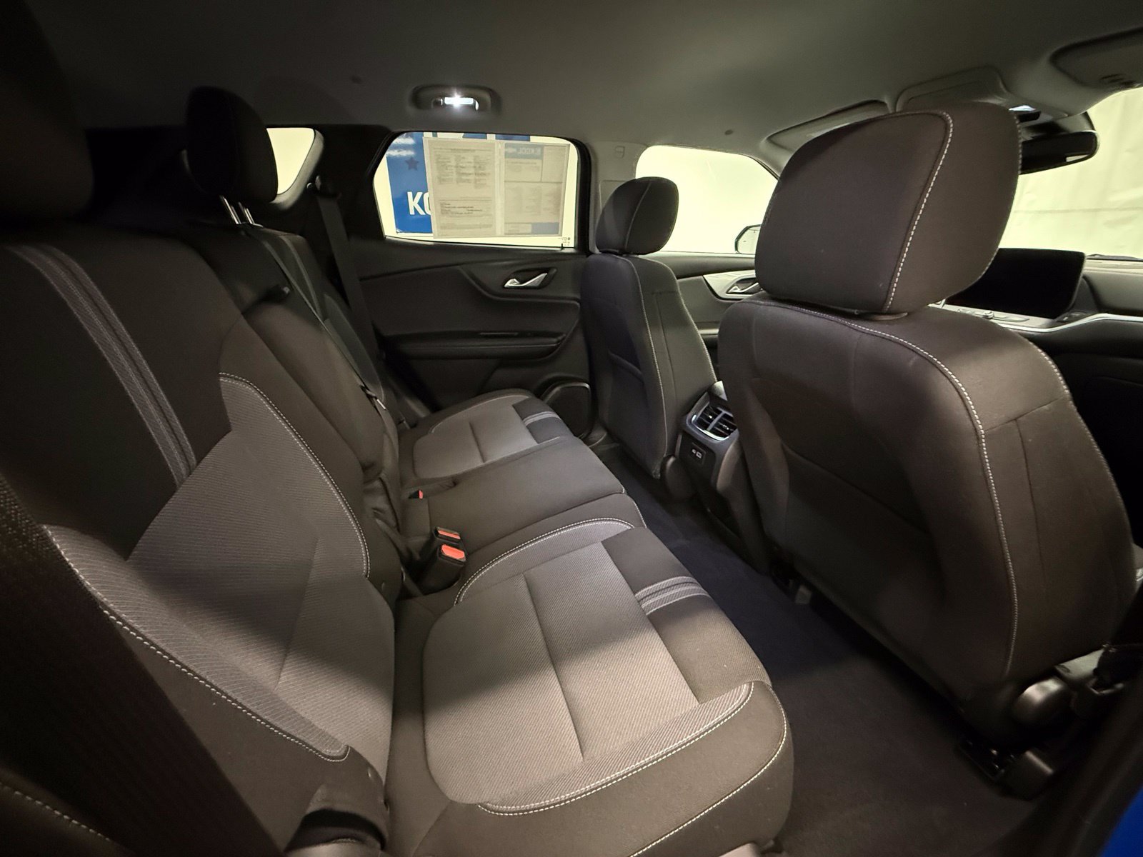 Used 2024 Chevrolet Blazer LT w/ Convenience Package FWD image 6