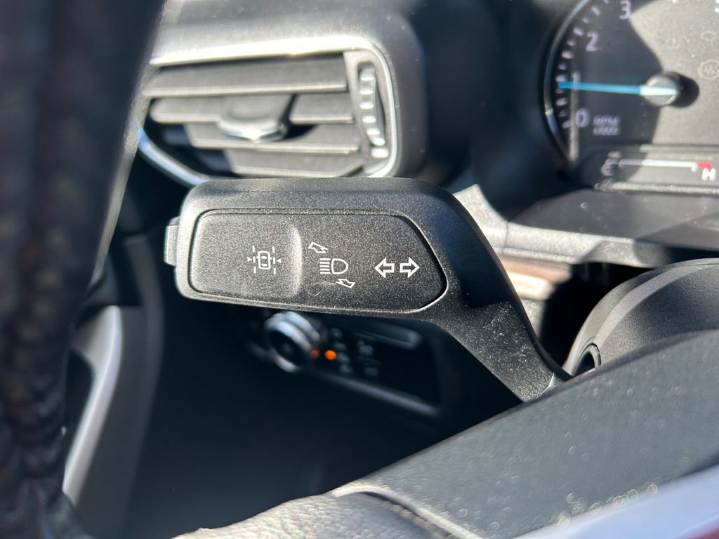 Used 2023 Ford Explorer Limited w/ Equipment Group 301A image 23