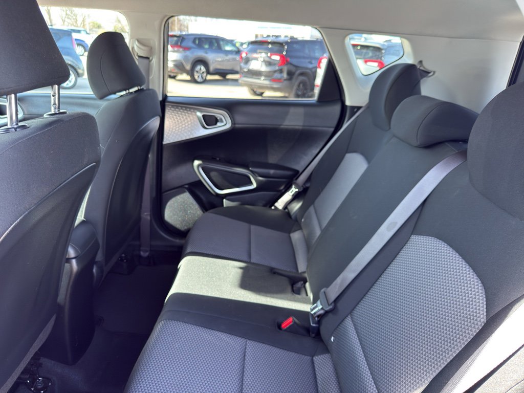 Used 2024 Kia Soul LX w/ Option Group 015 image 30