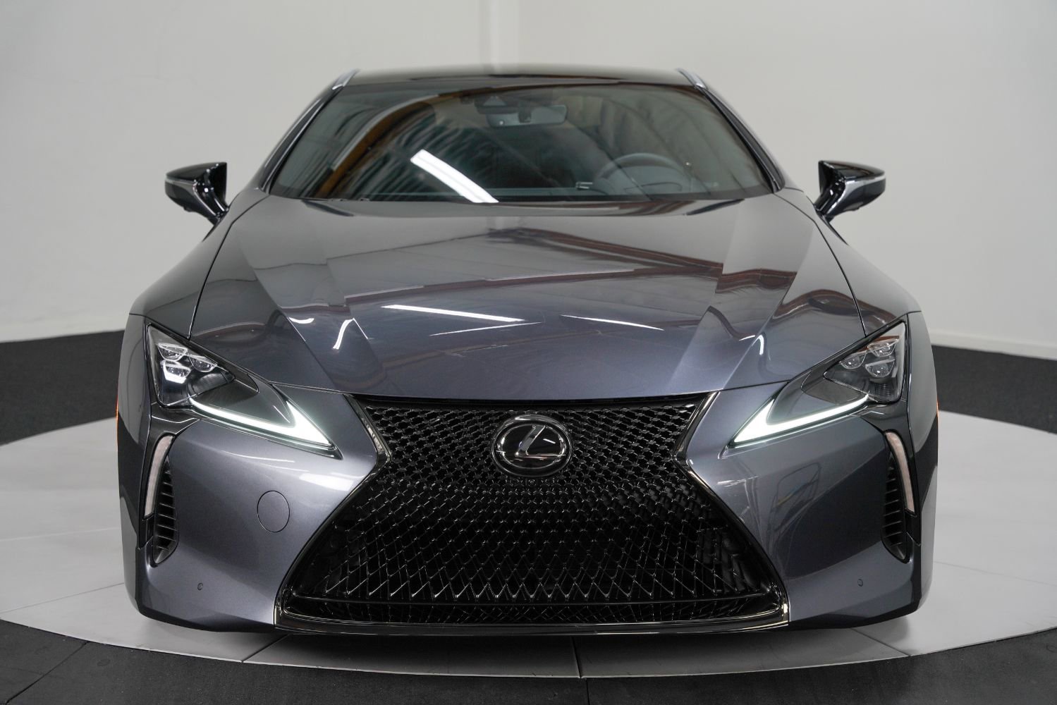 Used 2025 Lexus LC 500 Coupe image 10