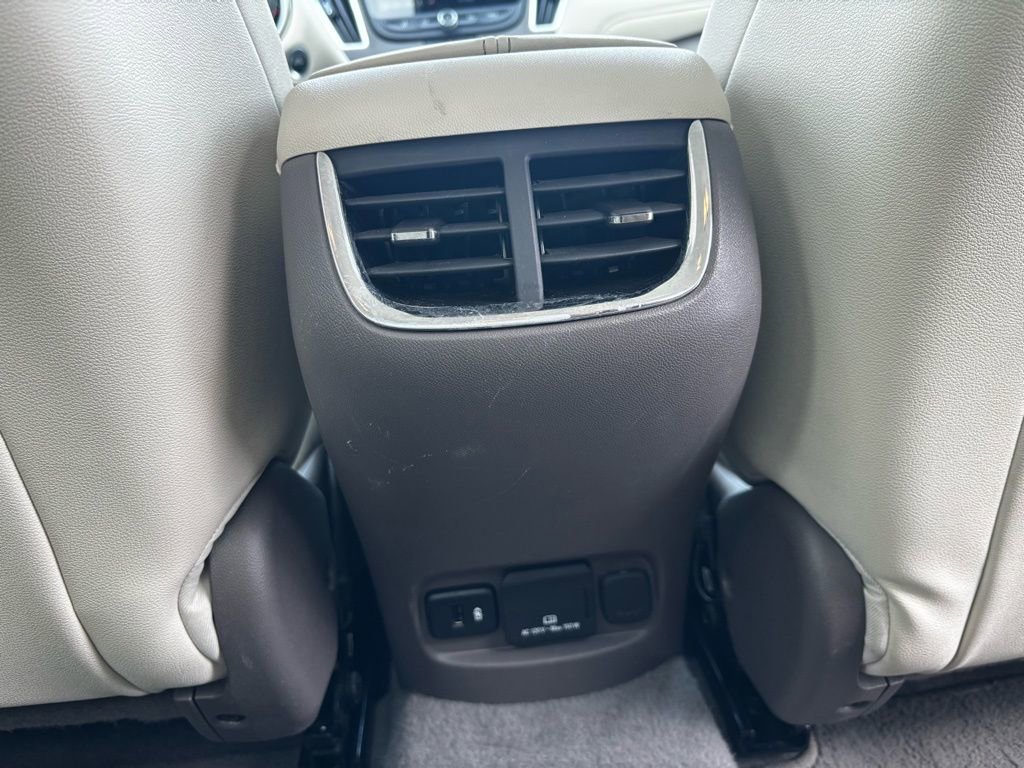 Used 2024 Chevrolet Malibu LT image 28