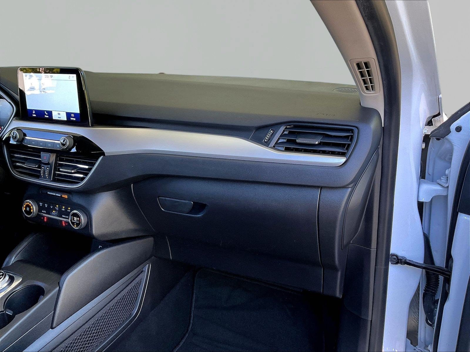 Used 2020 Ford Escape SE FWD image 26