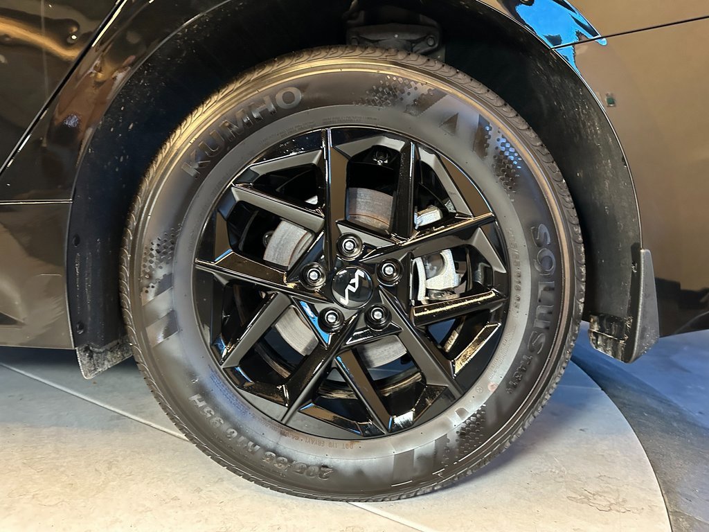 Used 2025 Kia K5 LXS image 25