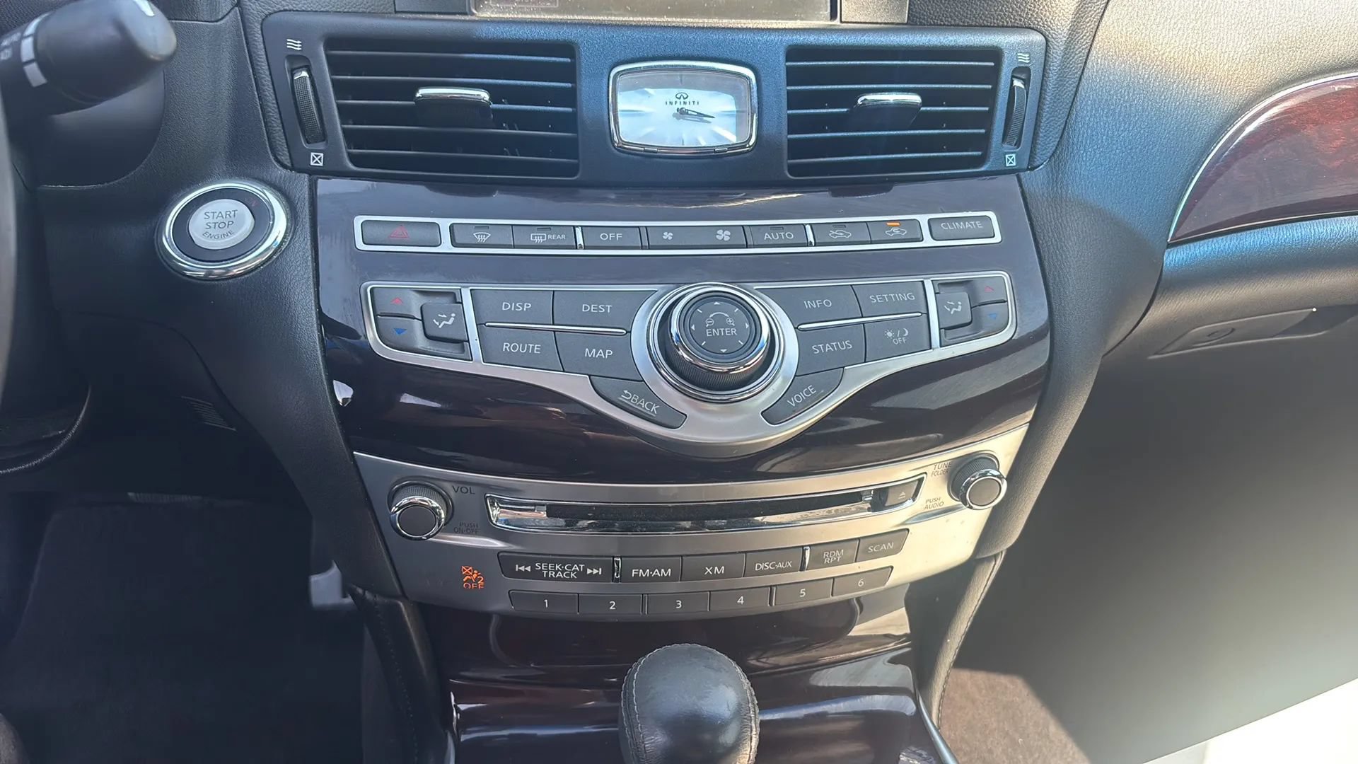 Used 2012 INFINITI M37 w/ Sport Pkg RWD image 27