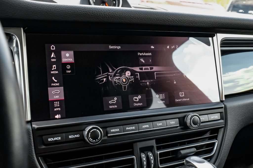 Used 2021 Porsche Macan S AWD/4WD image 33