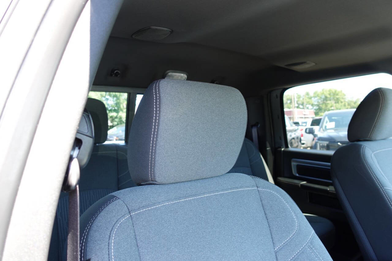 Used 2022 RAM 1500 Classic Warlock w/ Ceramic Grey Warlock Package image 30