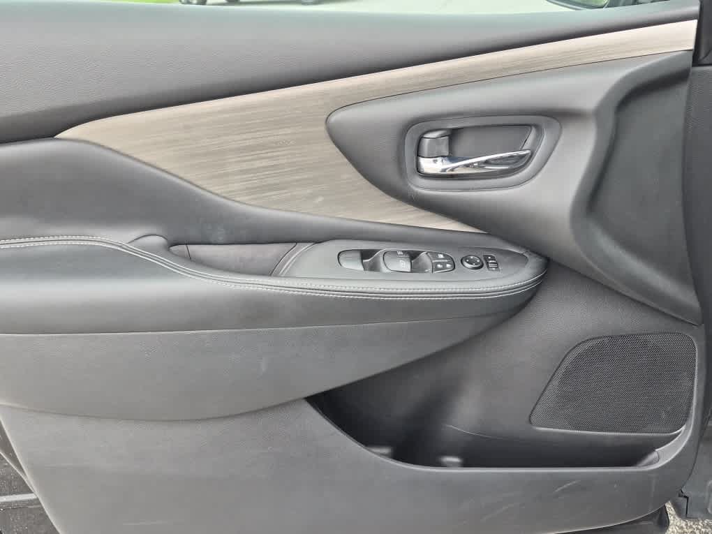 Used 2017 Nissan Murano SV AWD/4WD image 9
