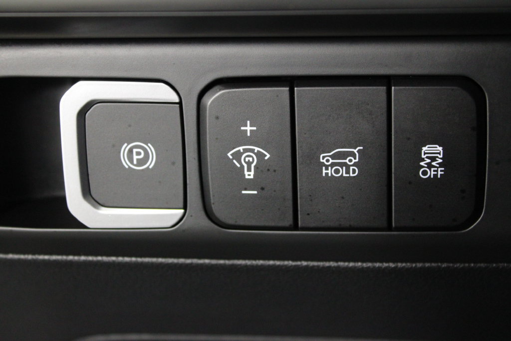 Used 2026 Hyundai Santa Fe SEL FWD image 25