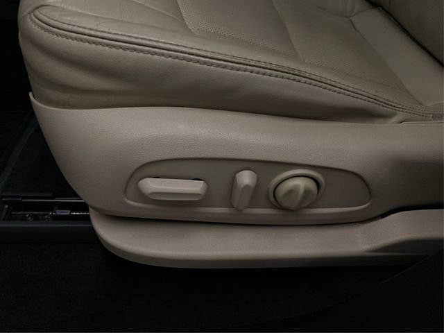 Used 2018 Buick Enclave Premium w/ Trailering Package AWD/4WD image 24