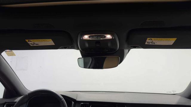 Used 2018 Volvo S90 T5 Momentum FWD image 17